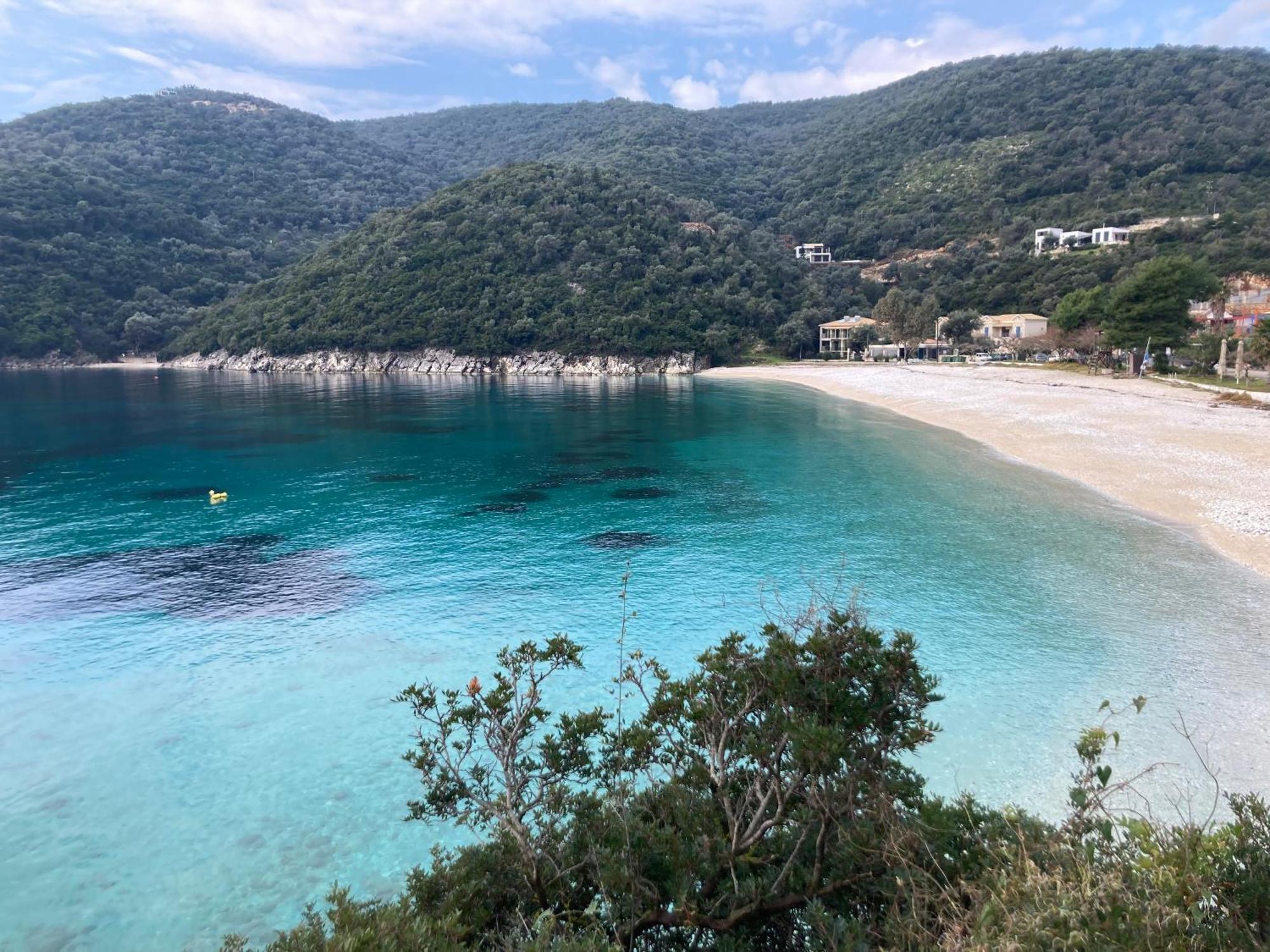 Helios Beach House Mikros Gialos Bagian luar foto
